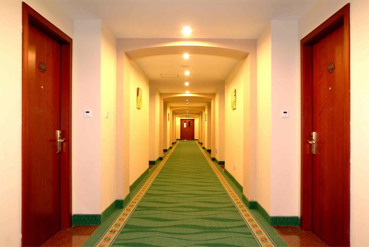 Greentree Inn Beijing Daxing Huangcun Qingyuan Road Metro Station Express Hotel Экстерьер фото